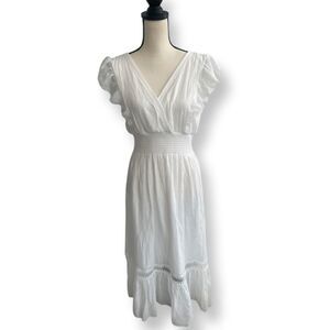 J Gee V Neck Lace Maxi Dress Size: Large Color: White